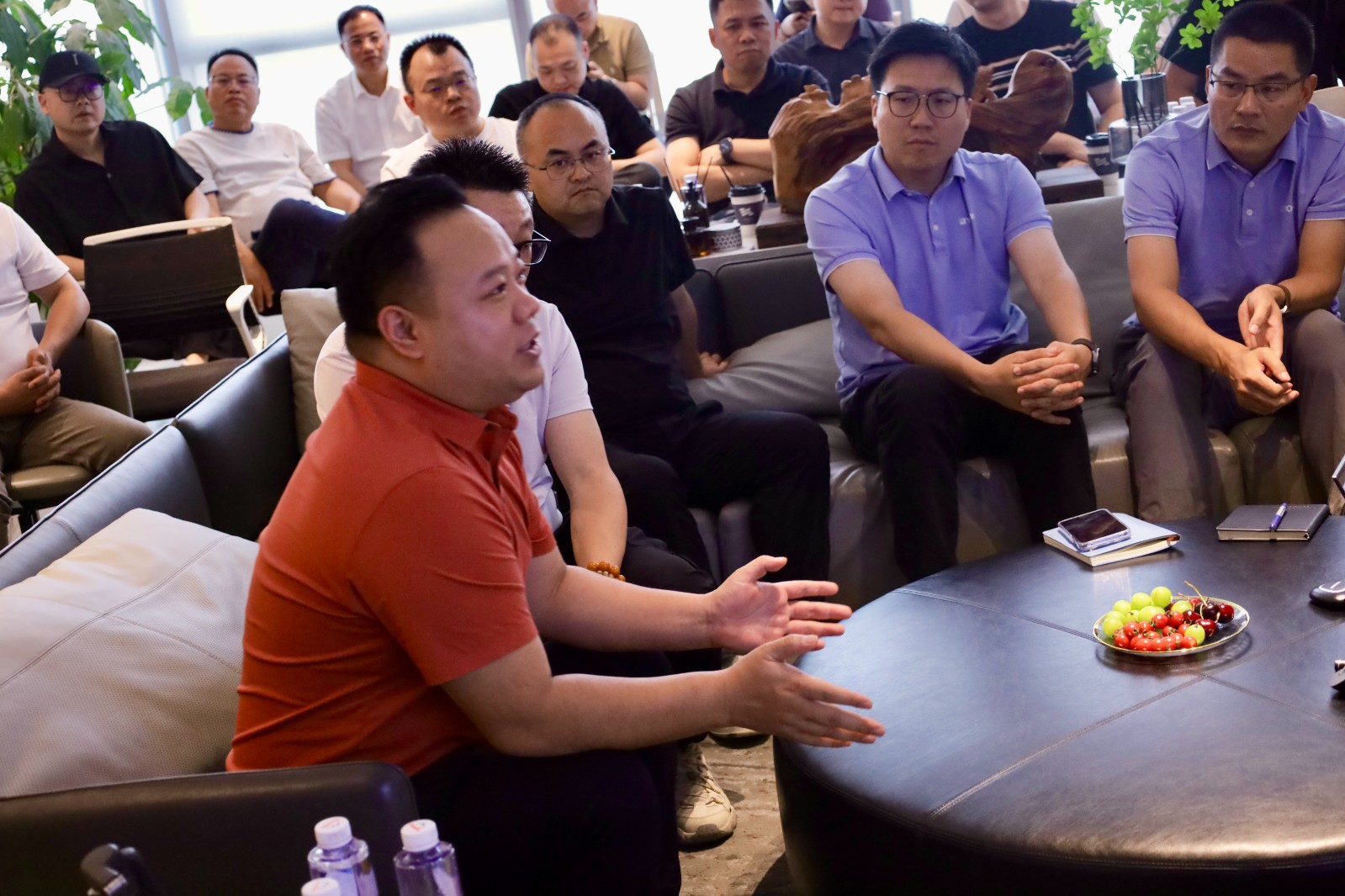 ceb38d0e-6eb5-438d-aa78-4f08c418b781.jpg